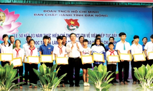 Đắk Nông: Đẩy mạnh phòng chống tiêu cực trong quản lý công chức, viên chức và thi đua - khen thưởng